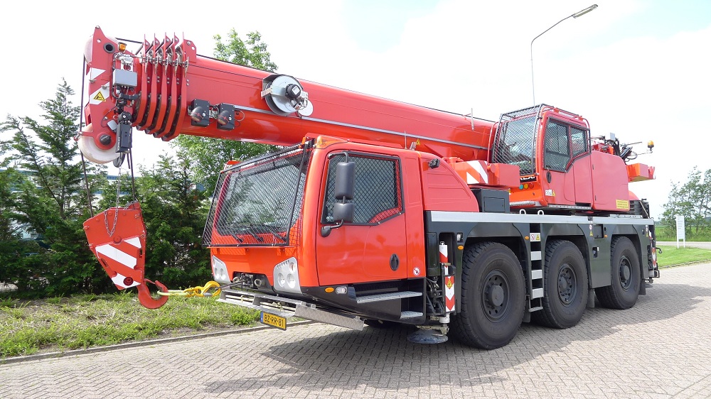 Werk aan nieuwe telekranen...........