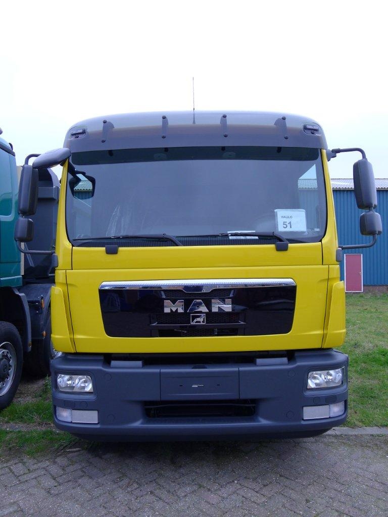 Nieuw bergingsvoertuig in aanbouw.......