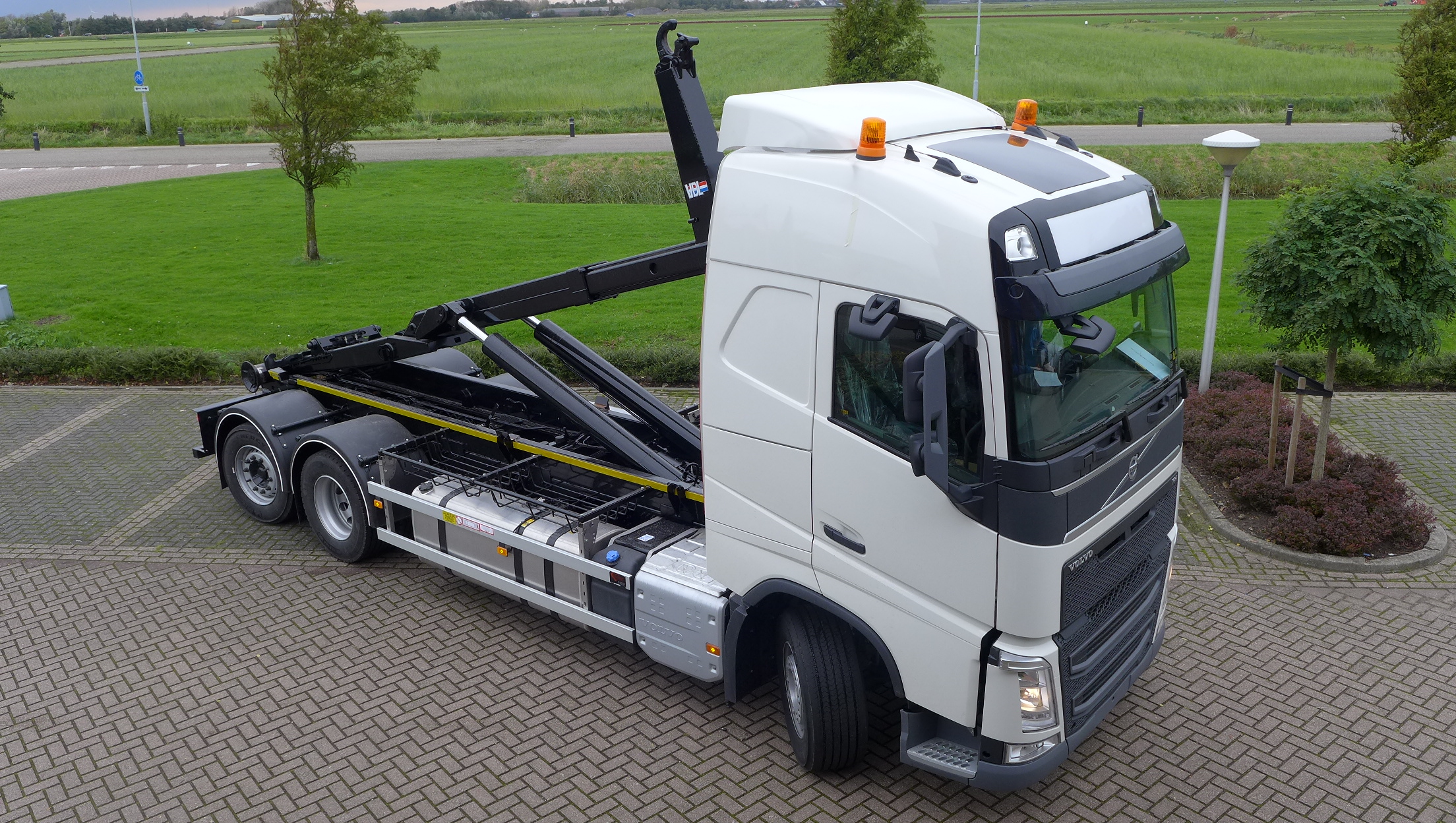 Heden gereed voor gebruik een nieuwe container installatie......