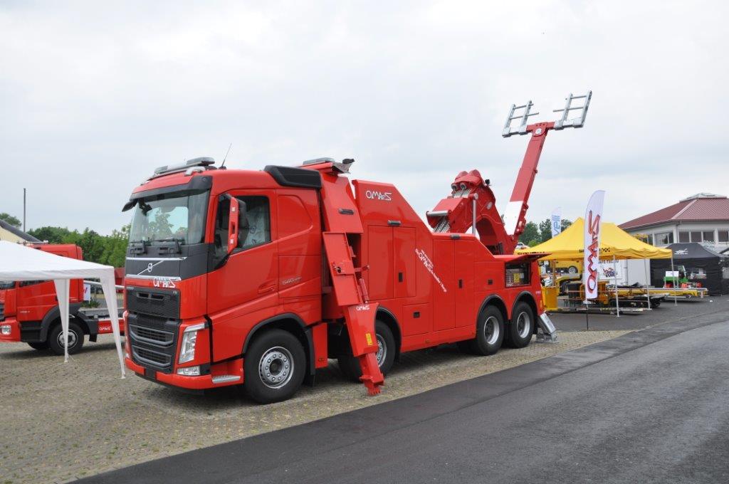 Nieuwe zware bergingsvoertuigen.........