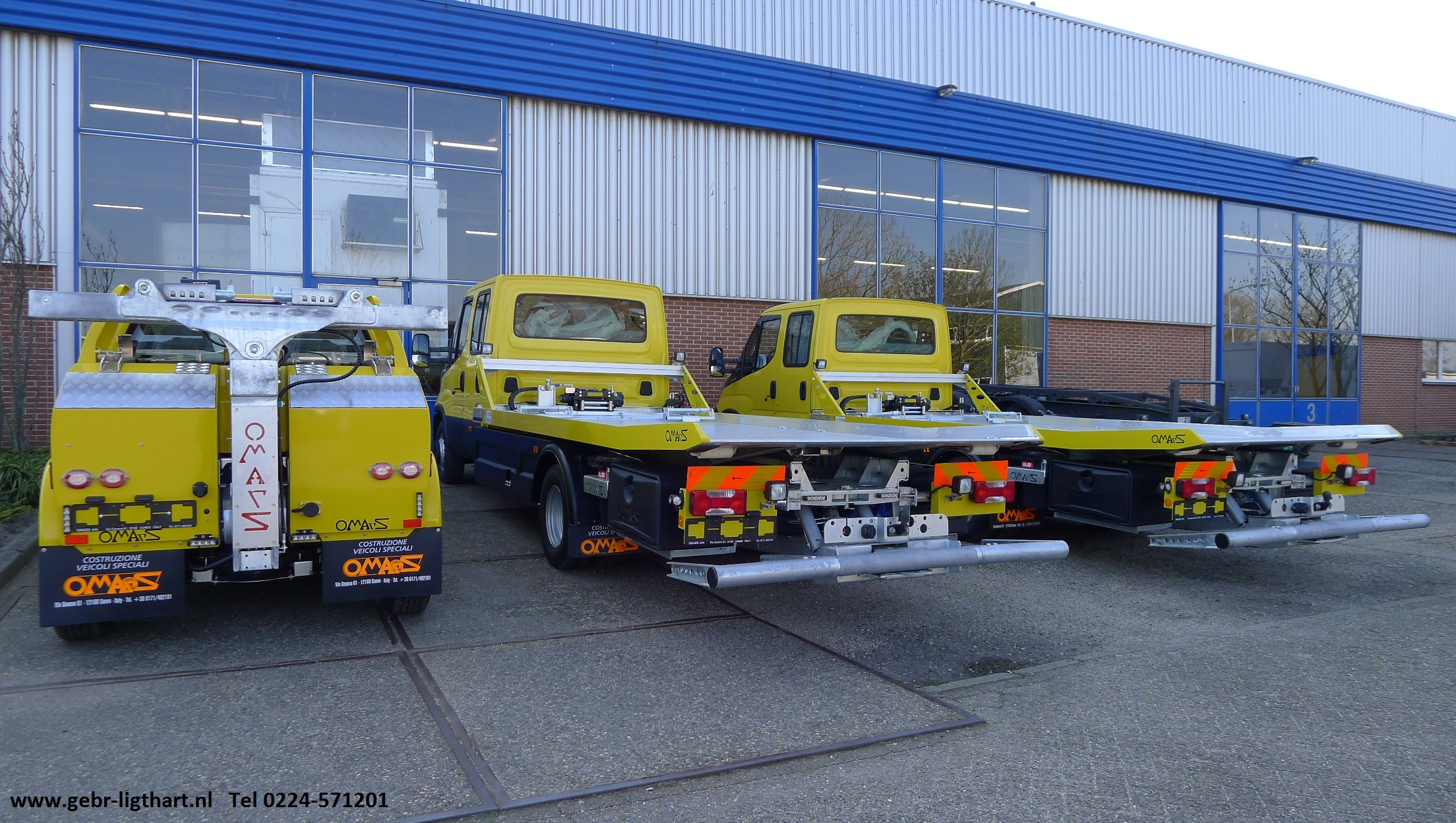 Nieuwe afsleep en bergingsvoertuigen...........