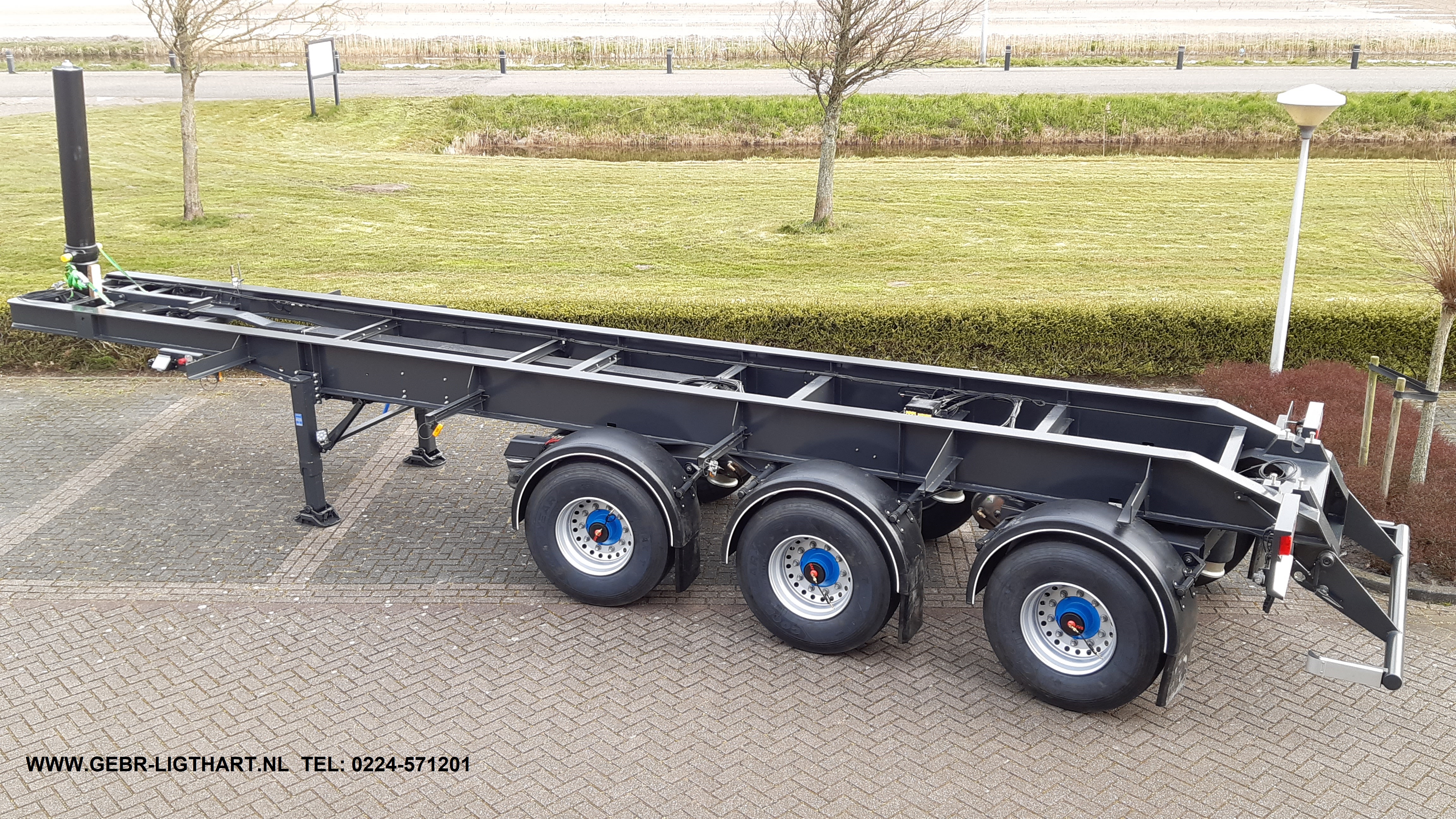 LIGTHART Gestuurde 3 assig tank trailer chassis